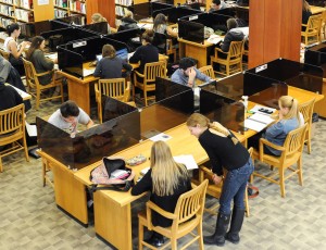 Bibliothèque collège Jean-de-Brébeuf
