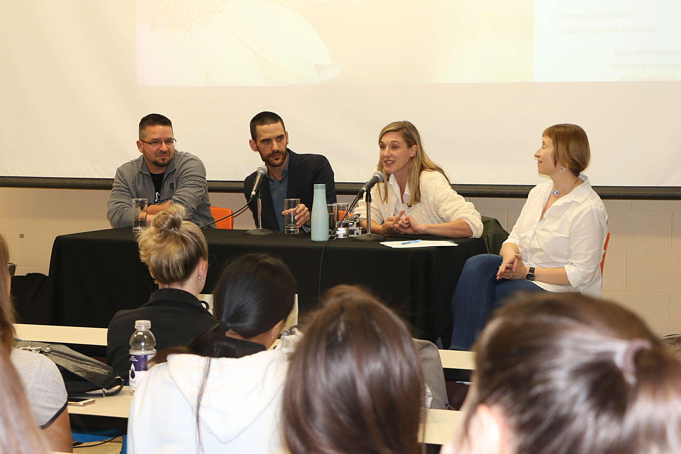 Louis J. Gingras, Philippe Larocque, Mylène Mackay et Catherine Villeneuve, professeure (ALC)